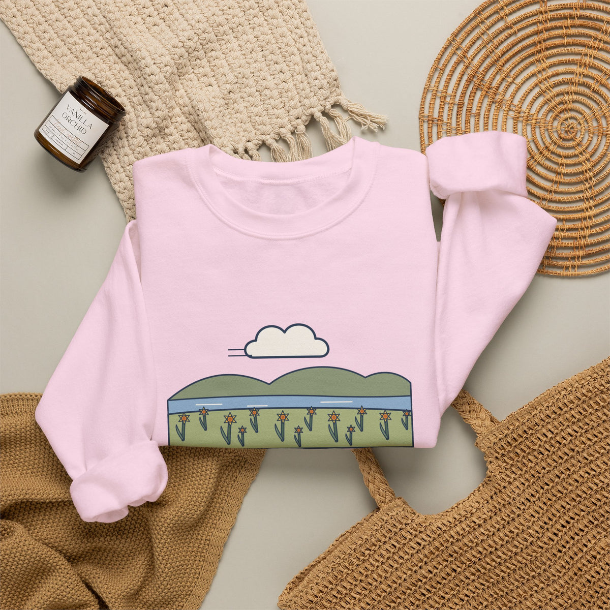 I Wandered Lonely as a Cloud Sweatshirt, Spring Wordsworth Quote Crewneck with Daffodil Meadow