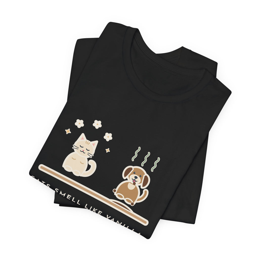 Funny Pet Humor T-Shirt, Cats Smell Like Vanilla, Dogs Smell Like Dogs, Original Illustrated Shirt