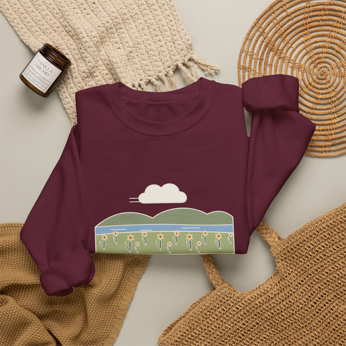 I Wandered Lonely as a Cloud Sweatshirt, Spring Wordsworth Quote Crewneck with Daffodil Meadow