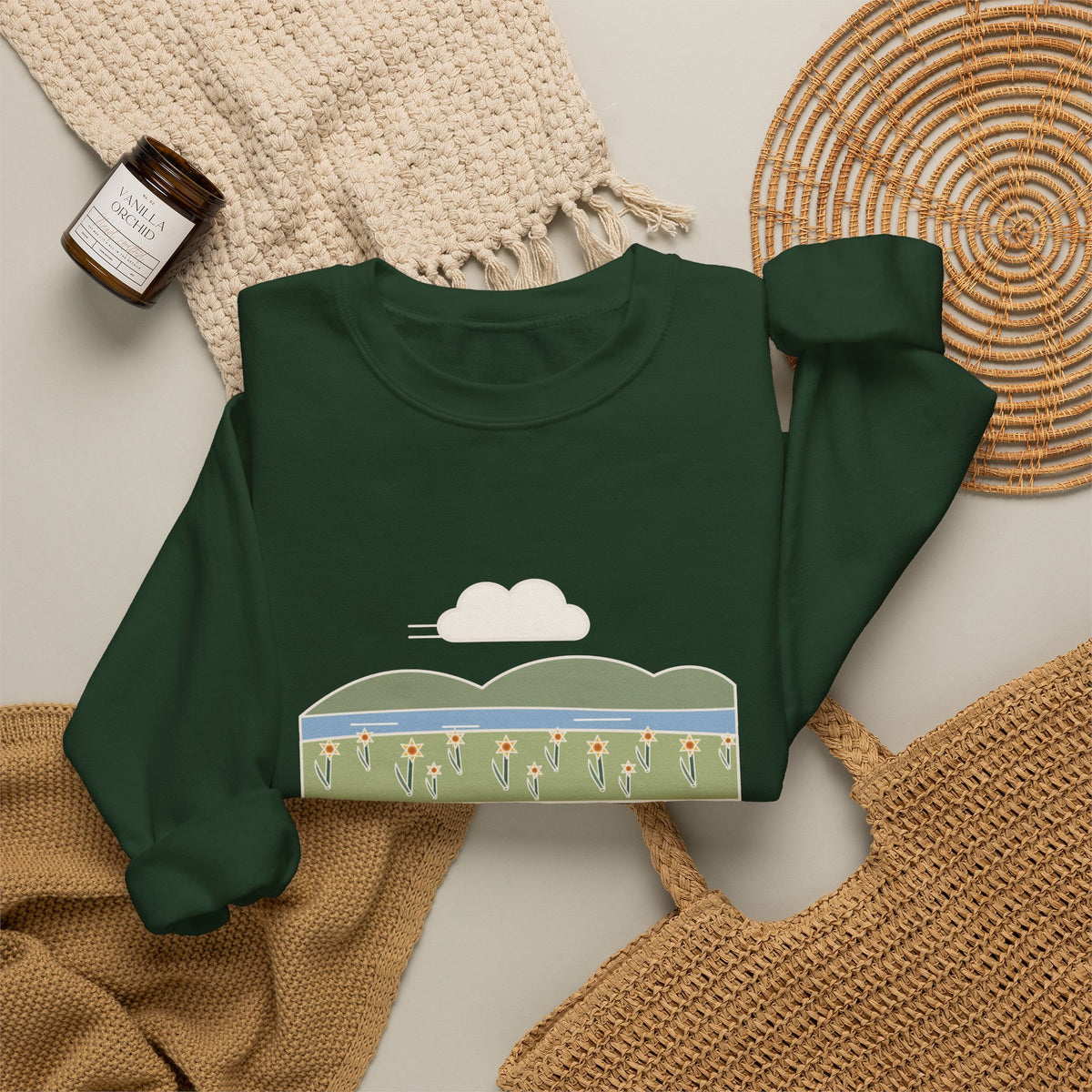 I Wandered Lonely as a Cloud Sweatshirt, Spring Wordsworth Quote Crewneck with Daffodil Meadow