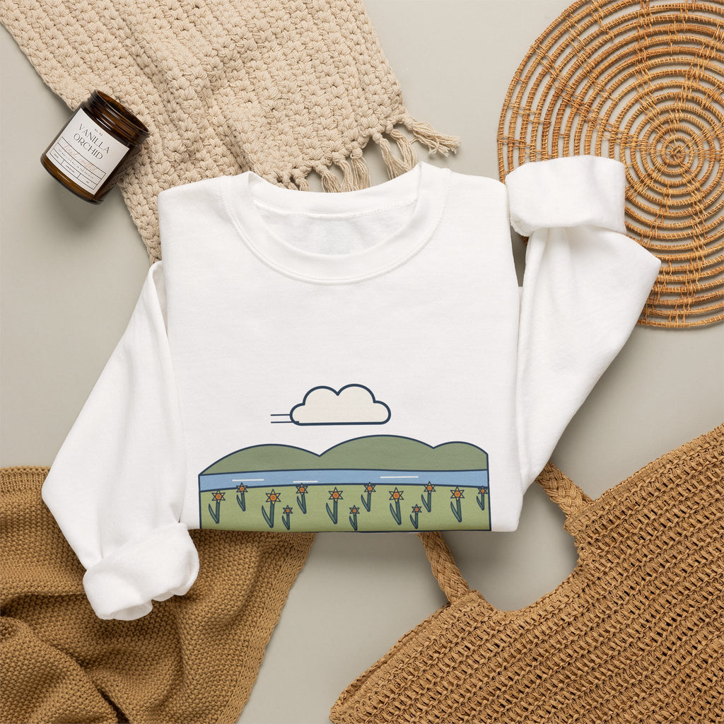 I Wandered Lonely as a Cloud Sweatshirt, Spring Wordsworth Quote Crewneck with Daffodil Meadow