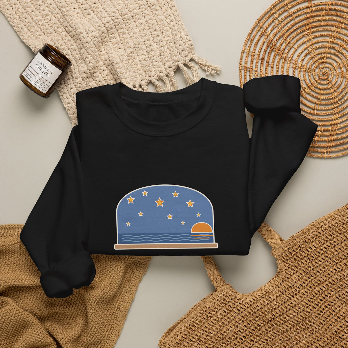 But Never Doubt I Love Sweatshirt, Love Shakespeare Quote Crewneck with Fiery Stars at Sea