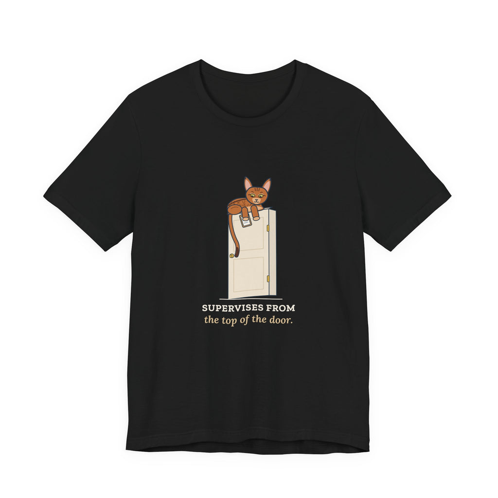 Abyssinian Cat T-Shirt - Supervises From the Top of the Door Funny Aby Cat Tee